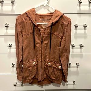 American Eagle lightweight hooded jacket, size m